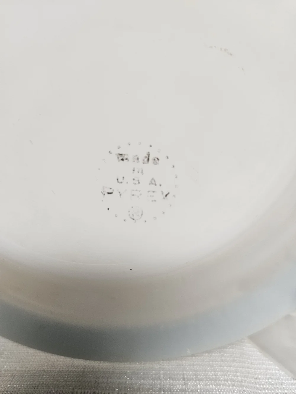 Pyrex Saucer Turquoise Rim‎